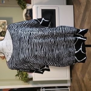 Chico's Short Sleeve Sweater